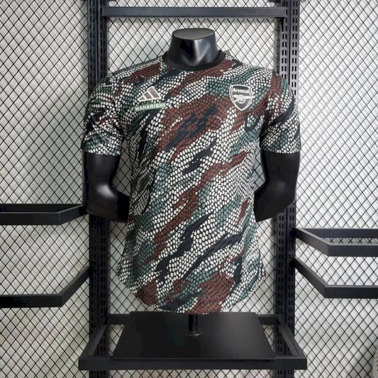 Camisa Maharishi do Arsenal 2023/24, versão de jogador