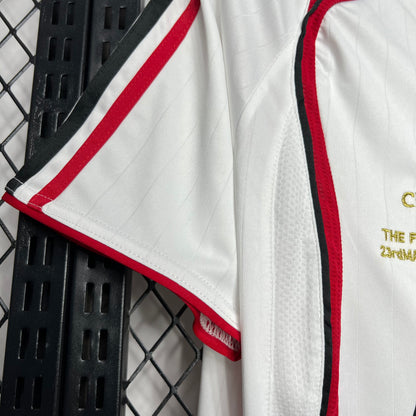 Camisa retrô reserva do AC Milan 2006/07