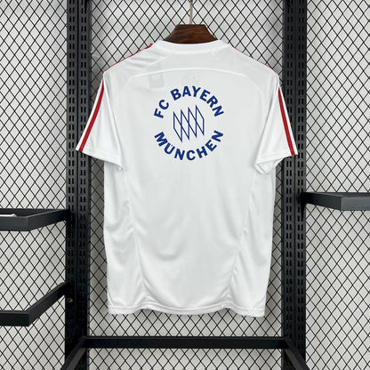 Bayern Munich 2025/26 Leisure Jersey