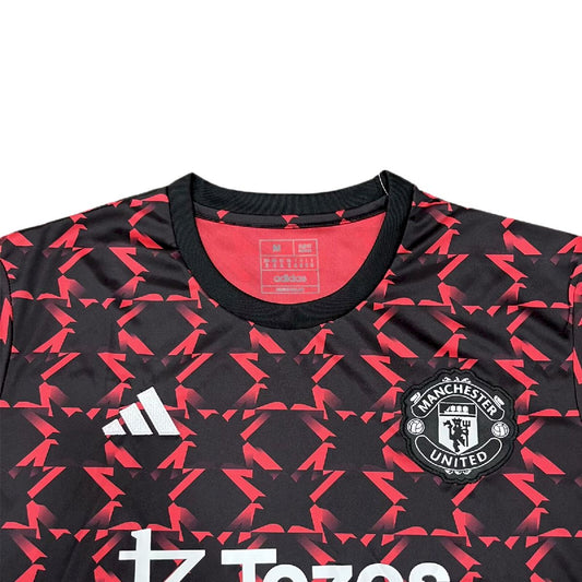 Camisa de treino pré-jogo do Manchester United 2024/25