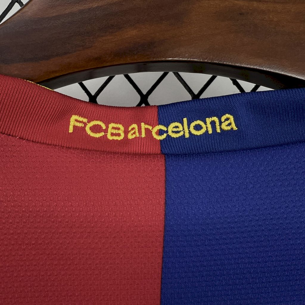 Camisa retrô titular do Barcelona 2006/07