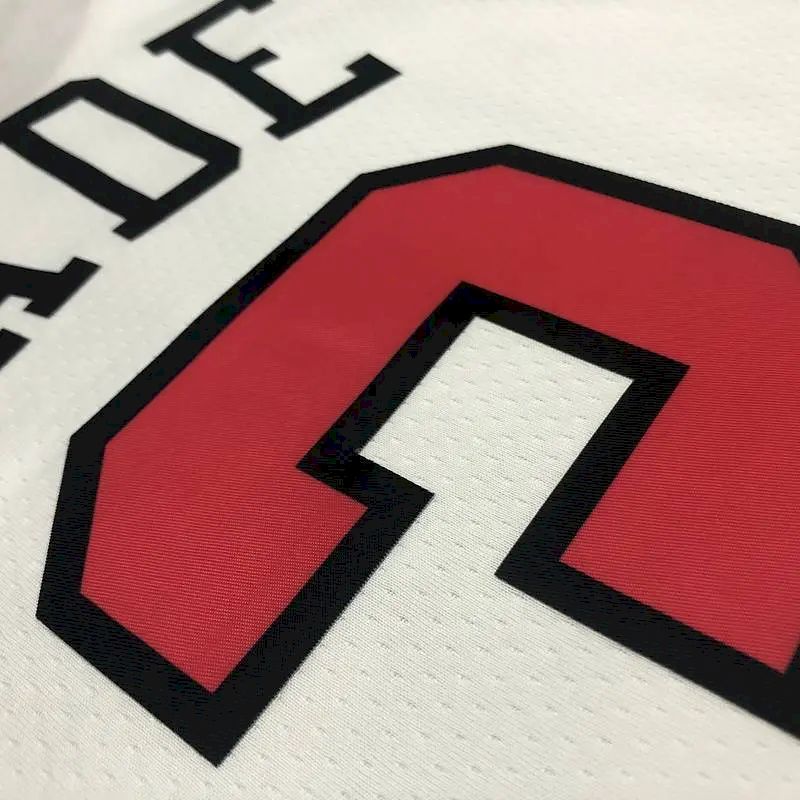 Camisa masculina Dwyane Wade branca da equipe – Edição de 75º aniversário