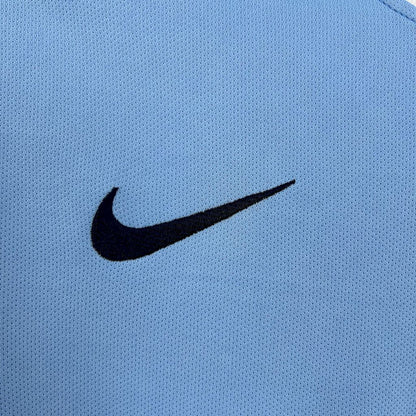 Camisa retrô titular do Manchester City 2013/14