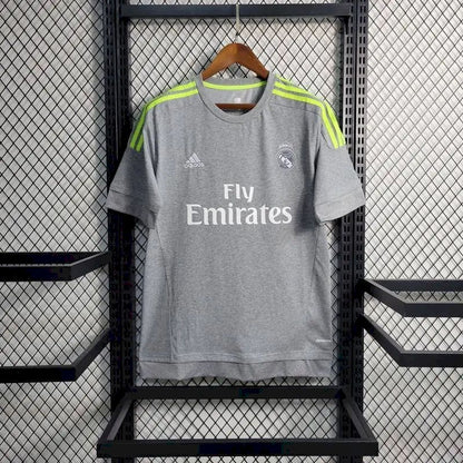 Camisa retrô reserva do Real Madrid 2015/16