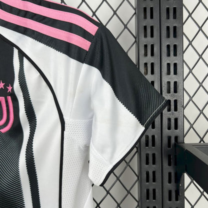 Juventus 2025/26 Home Kids Kit