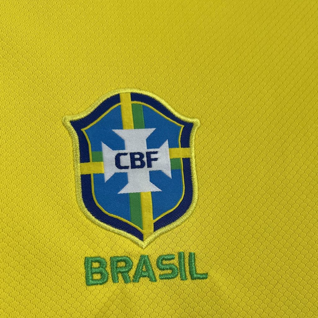Camisa titular feminina do Brasil 2025/26