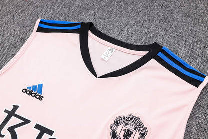 Camiseta regata e short adulto Manchester United 2023/24 815