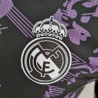Camisa pré-jogo do Real Madrid 2022/23, versão jogador