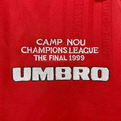 Camisa retrô da final da Liga dos Campeões em casa do Manchester United de 1999
