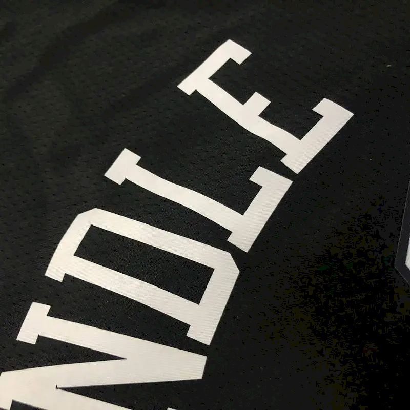 Camisa masculina Julius Randle Swingman preta – Edição City