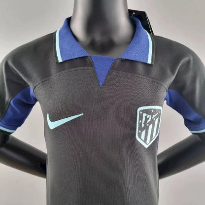 Kit reserva infantil do Atlético de Madrid 2022/23