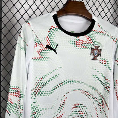 Kit infantil de manga comprida Portugal 2025/26