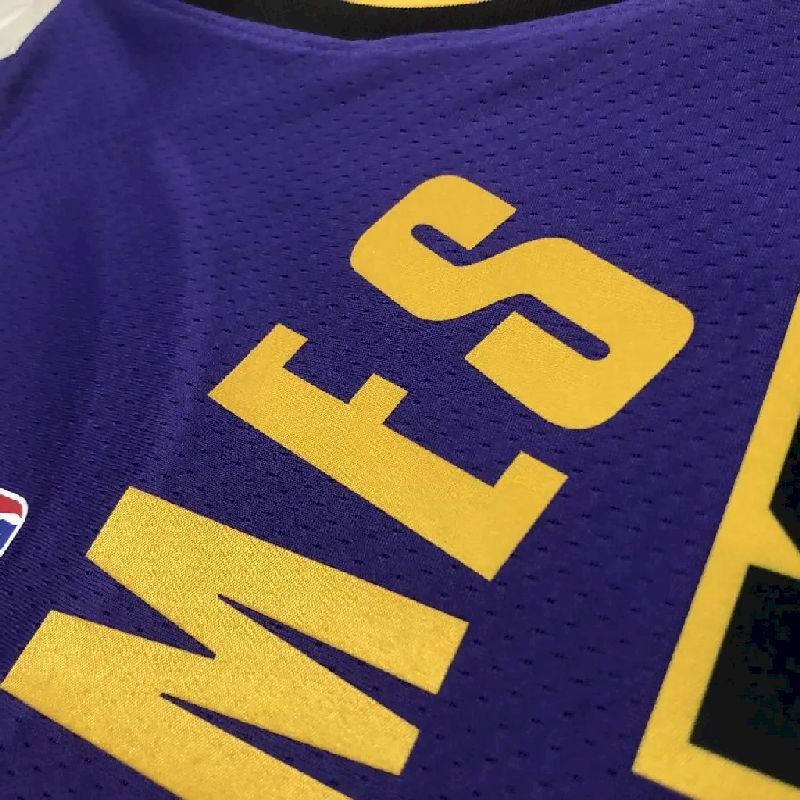 Men’s LeBron James Purple Team Jersey – Statement Edition
