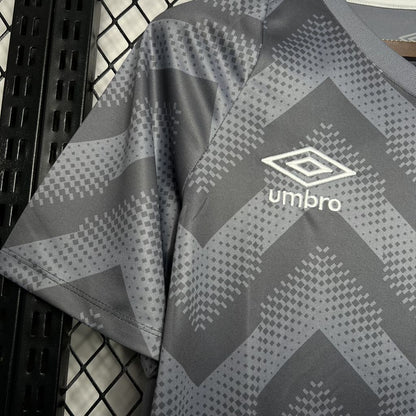 Camisa de treino pré-jogo do Santos 2024/25