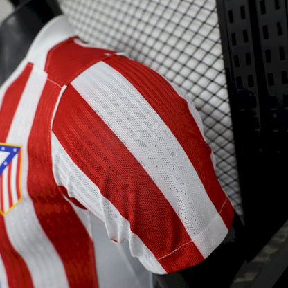 Camisa titular do Atlético de Madrid 2025/26, versão jogador