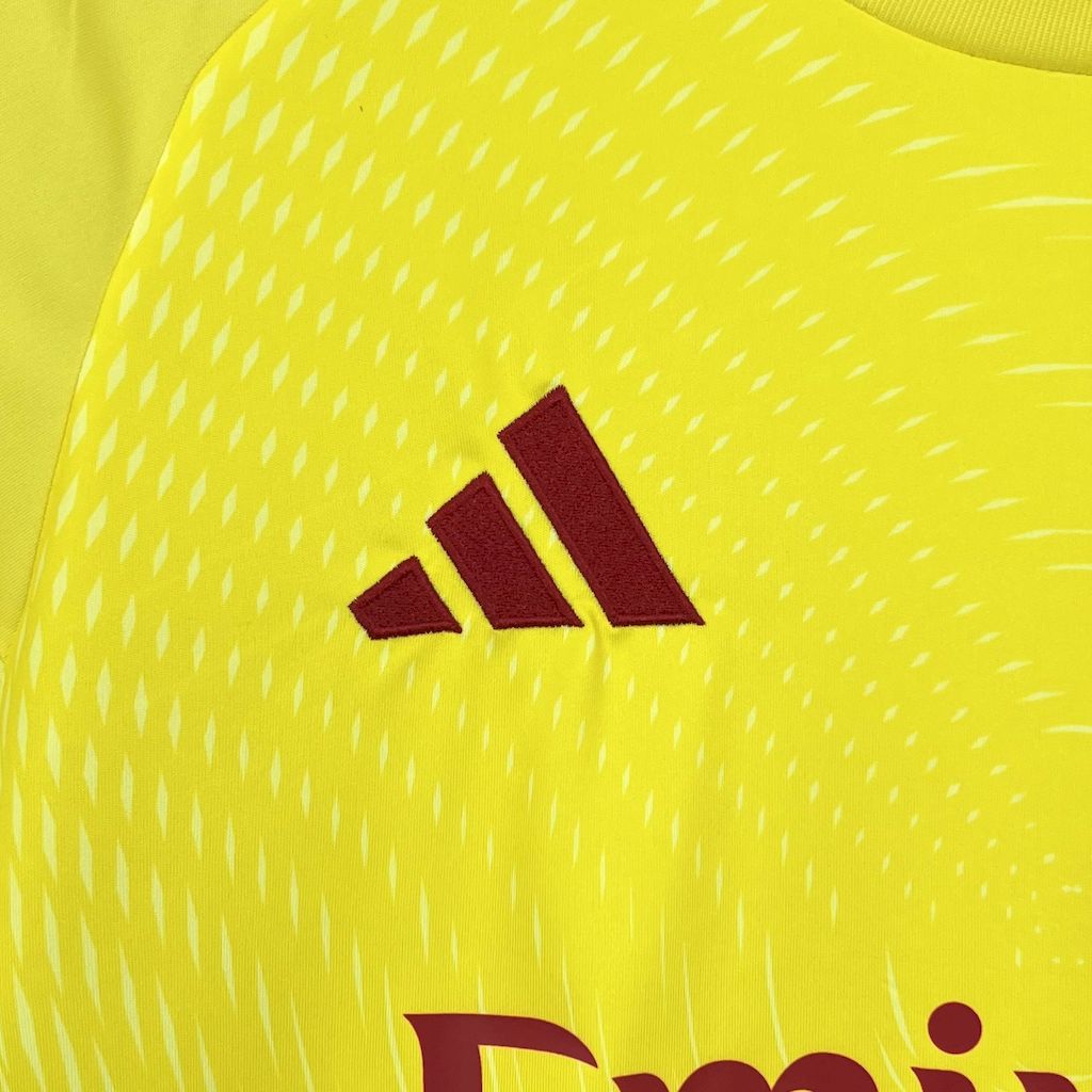 Men's Arsenal 2025/26 Goalkeeper Jersey