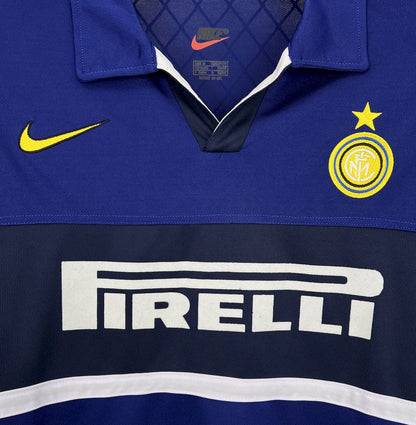 Camisa retrô do Inter de Milão 1998/99