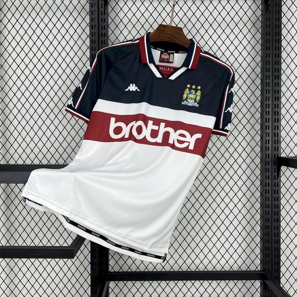 Camisa retrô reserva do Manchester City 1997/98