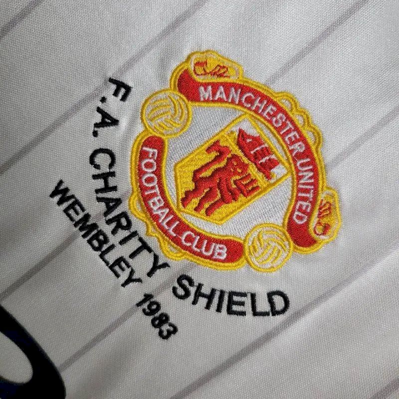 Camisa retrô reserva do Manchester United 1983/84