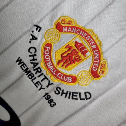 Camisa retrô reserva do Manchester United 1983/84