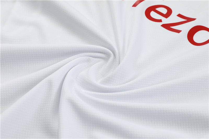 Camisa de treino adulto + short Manchester United 2023/24 14001