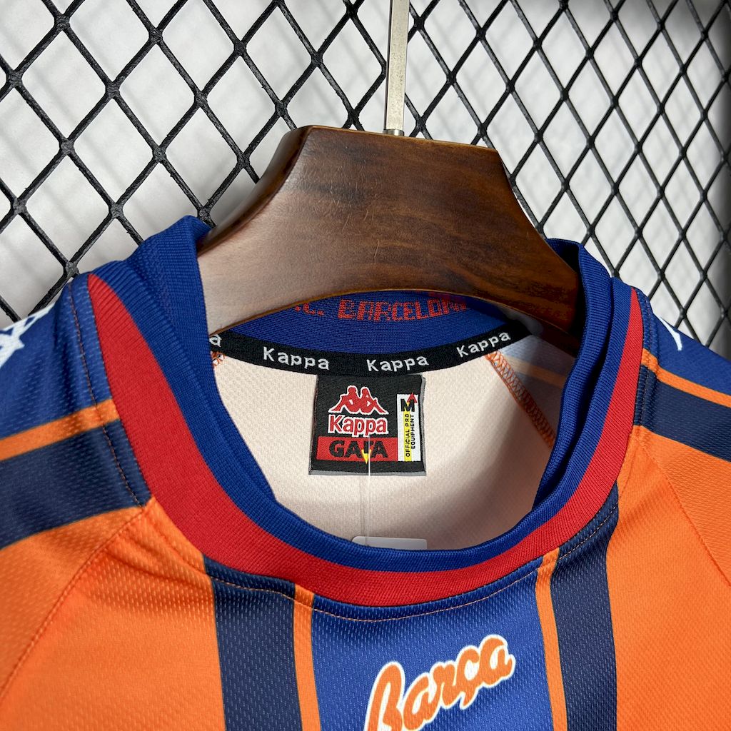 Camisa retrô alternativa do Barcelona 1997/98