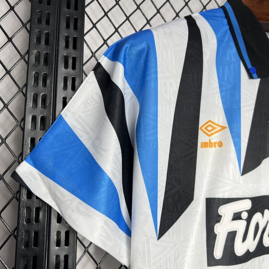 Camisa retrô reserva do Inter de Milão 1992/93