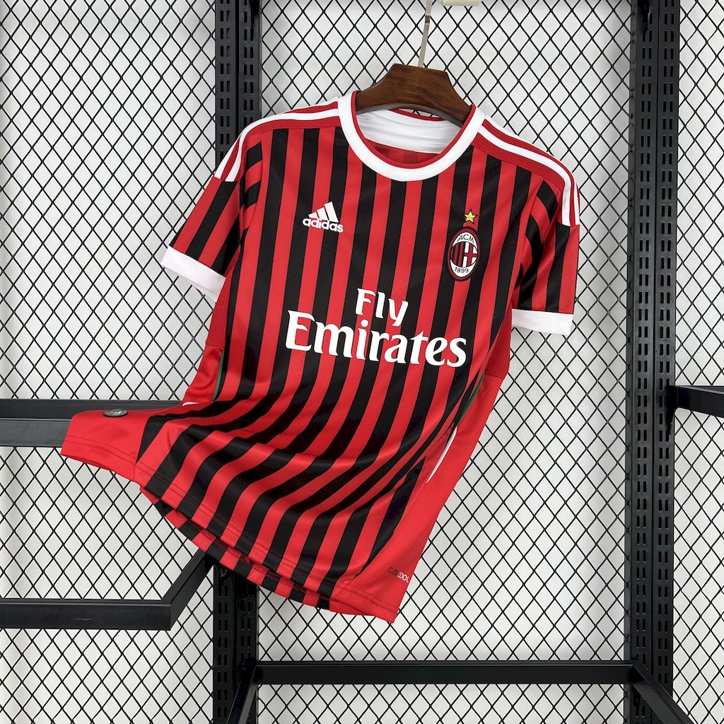 Camisa retrô do AC Milan 2011/12