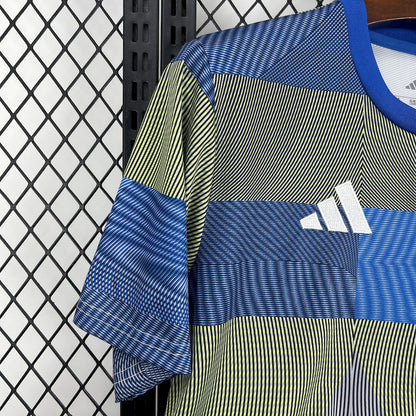 Camisa de treino pré-jogo do Real Madrid 2025/26