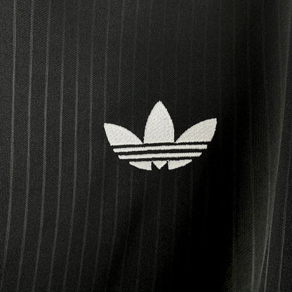 Camisa preta comemorativa dos 125 anos da Alemanha 2025/26
