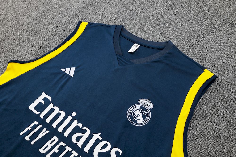 Camiseta regata e short adulto Real Madrid 2023/24 815