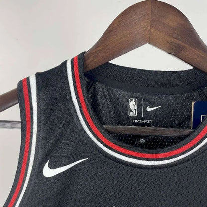 Camisa preta do time juvenil Michael Jordan