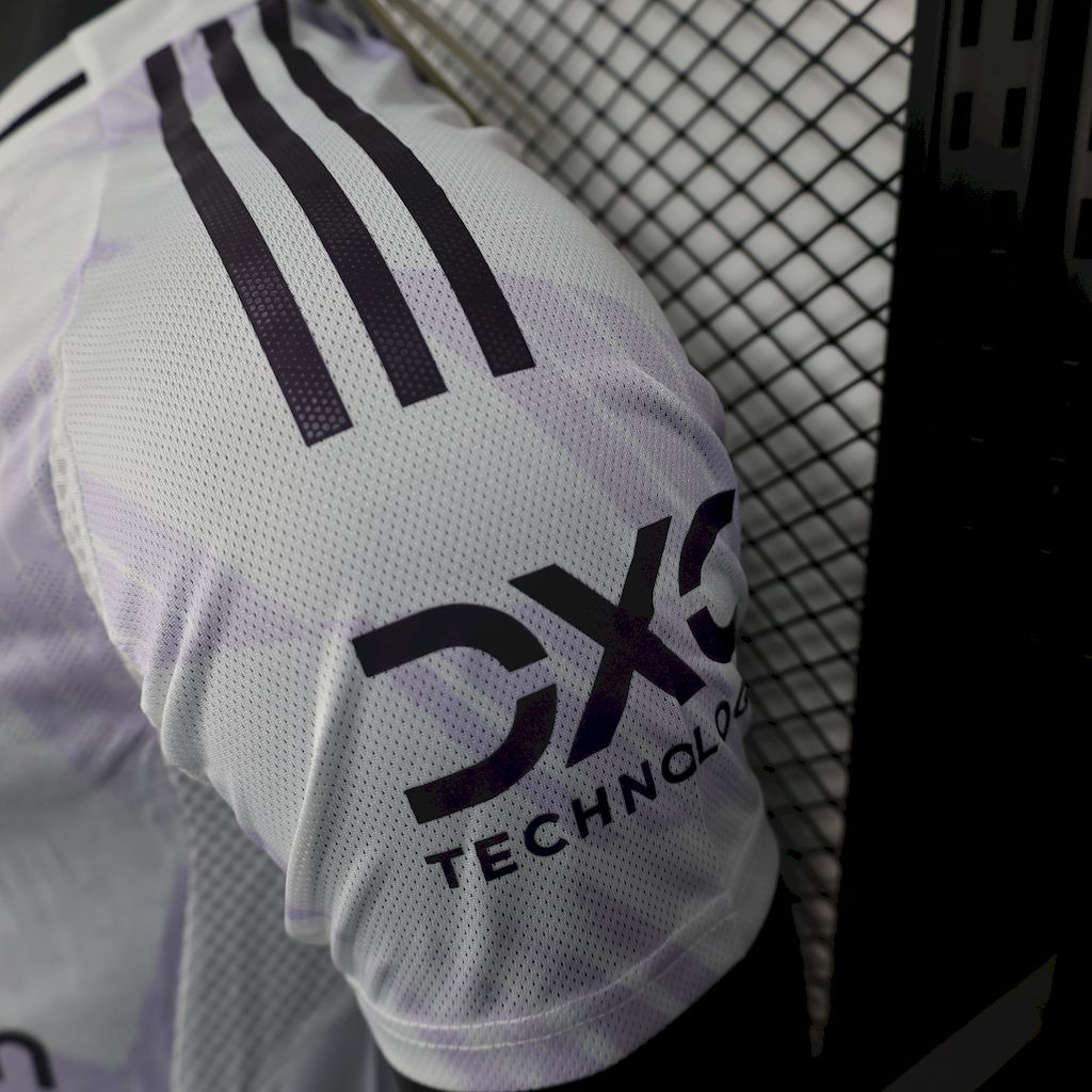 Men's Manchester United 2025/26 Away Jersey Player Version