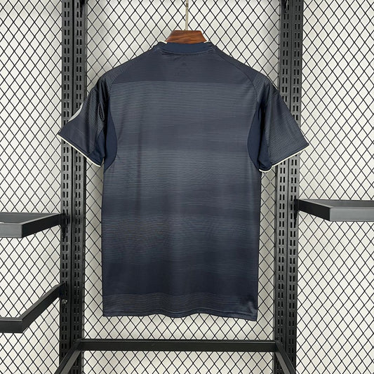 Camisa reserva do Real Madrid 2025/26