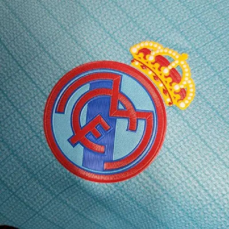 Camisa Real Madrid 2023/24 Classic Edition Versão Jogador 3
