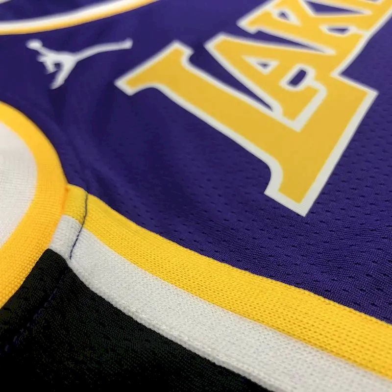 Camisa masculina Kobe Bryant 2020-21 roxa Swingman versão jogador – Edição Statement