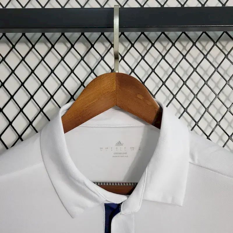 Camisa retrô de mangas compridas do Real Madrid 2016/17