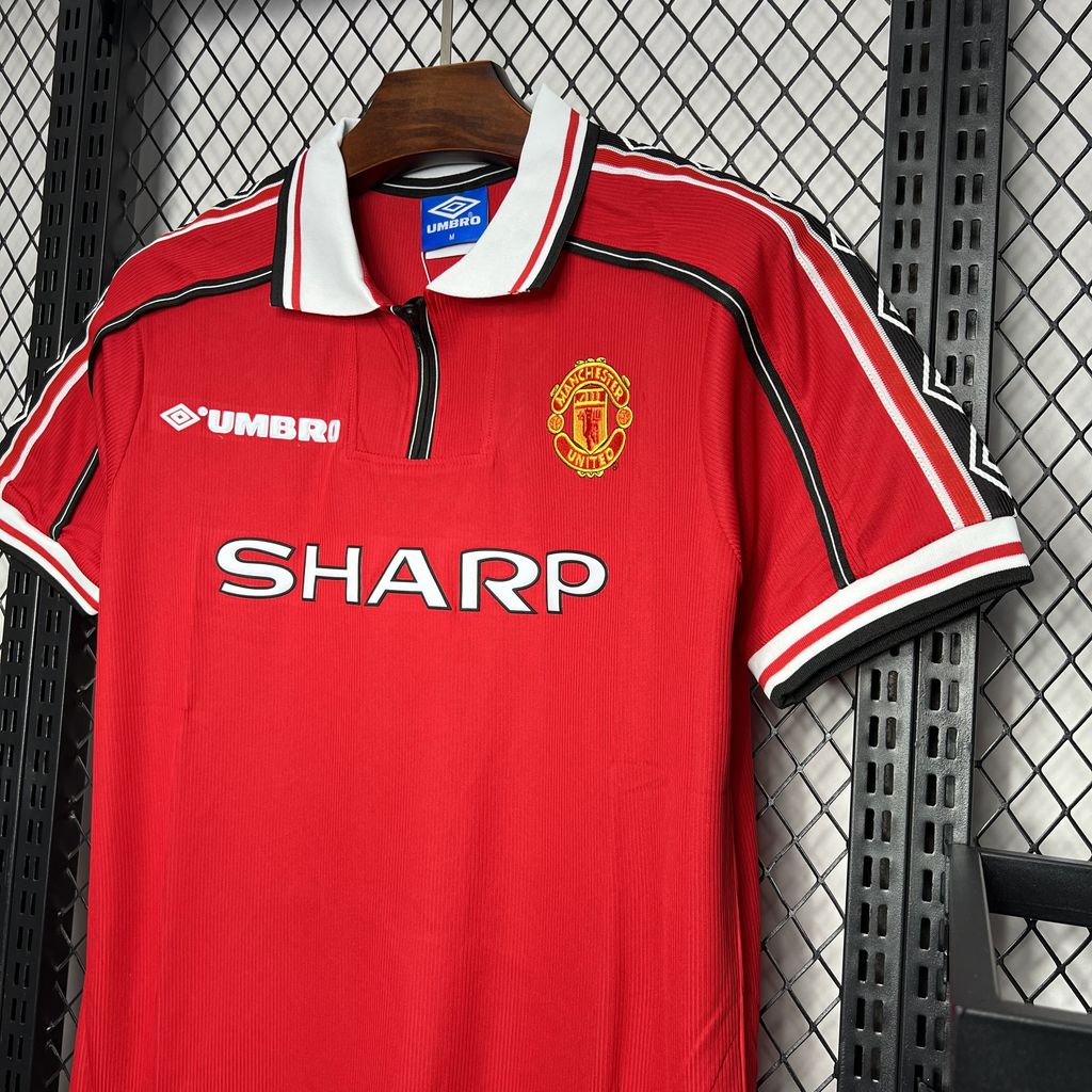 Camisa retrô do Manchester United 1998/99