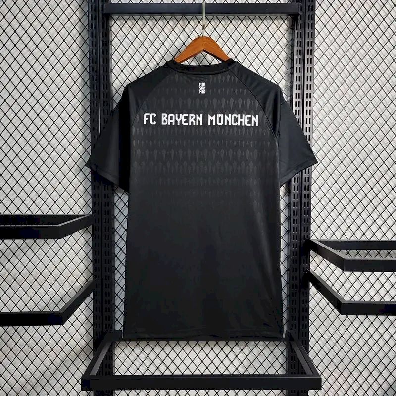 Bayern Munich 2023/24 Goalkeeper Jersey