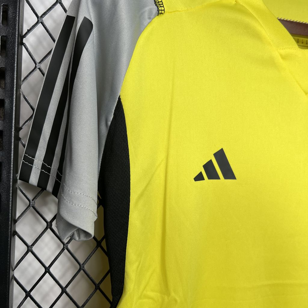 Camisa feminina pré-jogo do Flamengo 2024/25