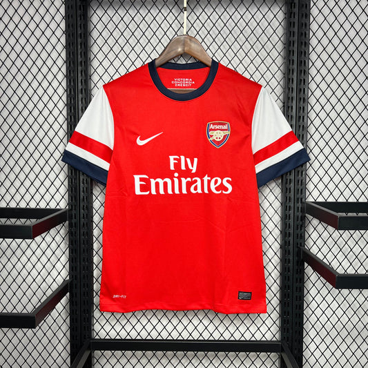 Camisa retrô do Arsenal 2012/13