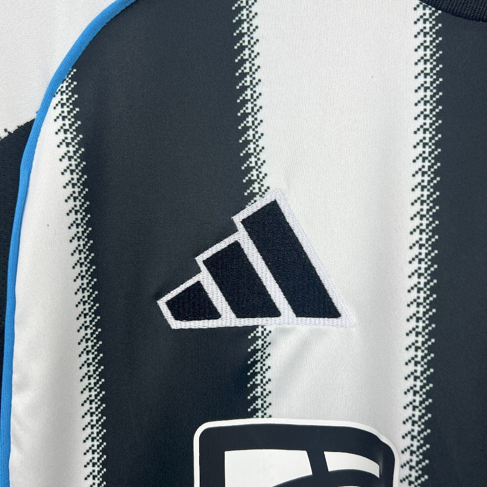 Newcastle United 2025/26 Home Jersey 2