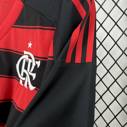 Camisa titular do Flamengo 2025/26