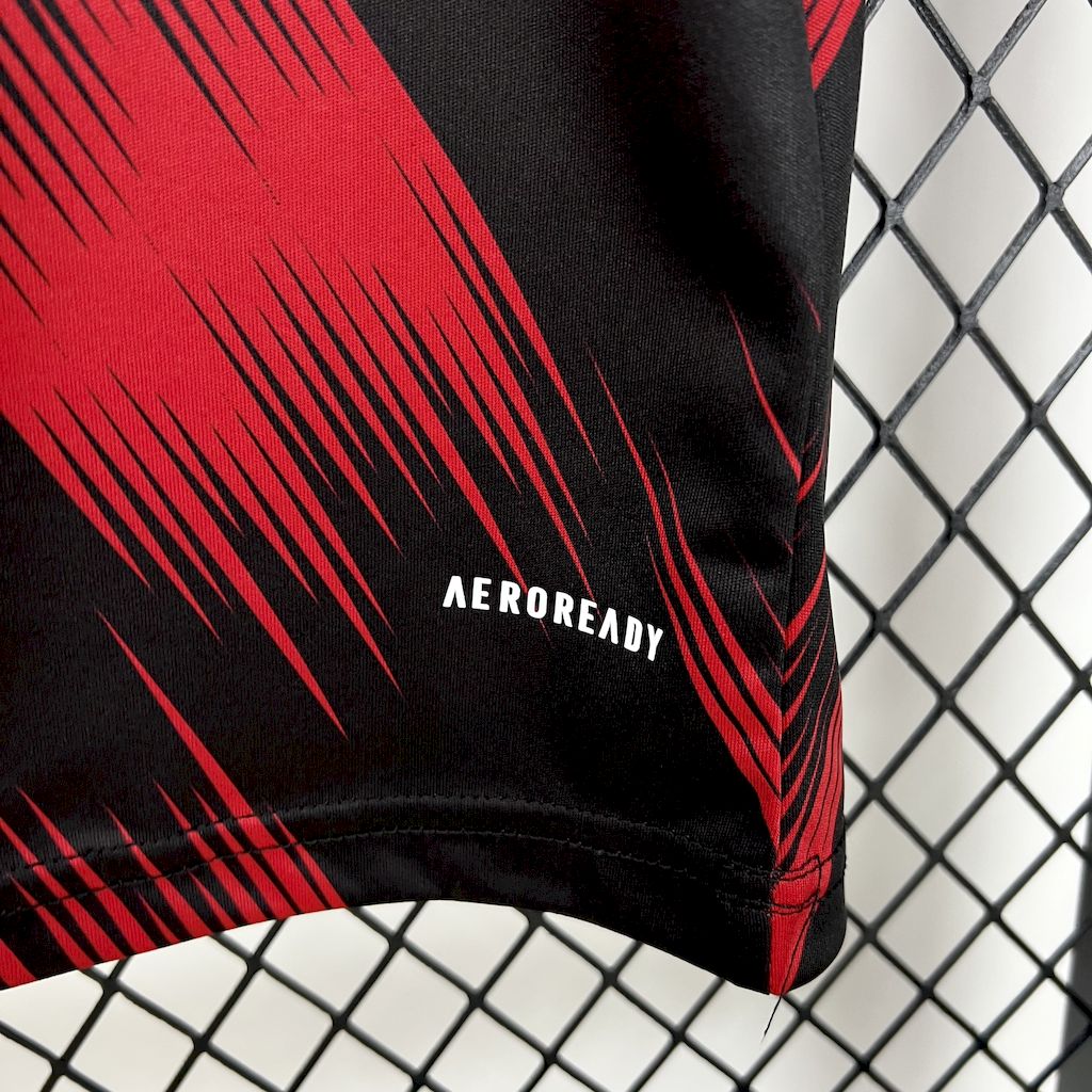Camisa pré-jogo do Flamengo 2025/26