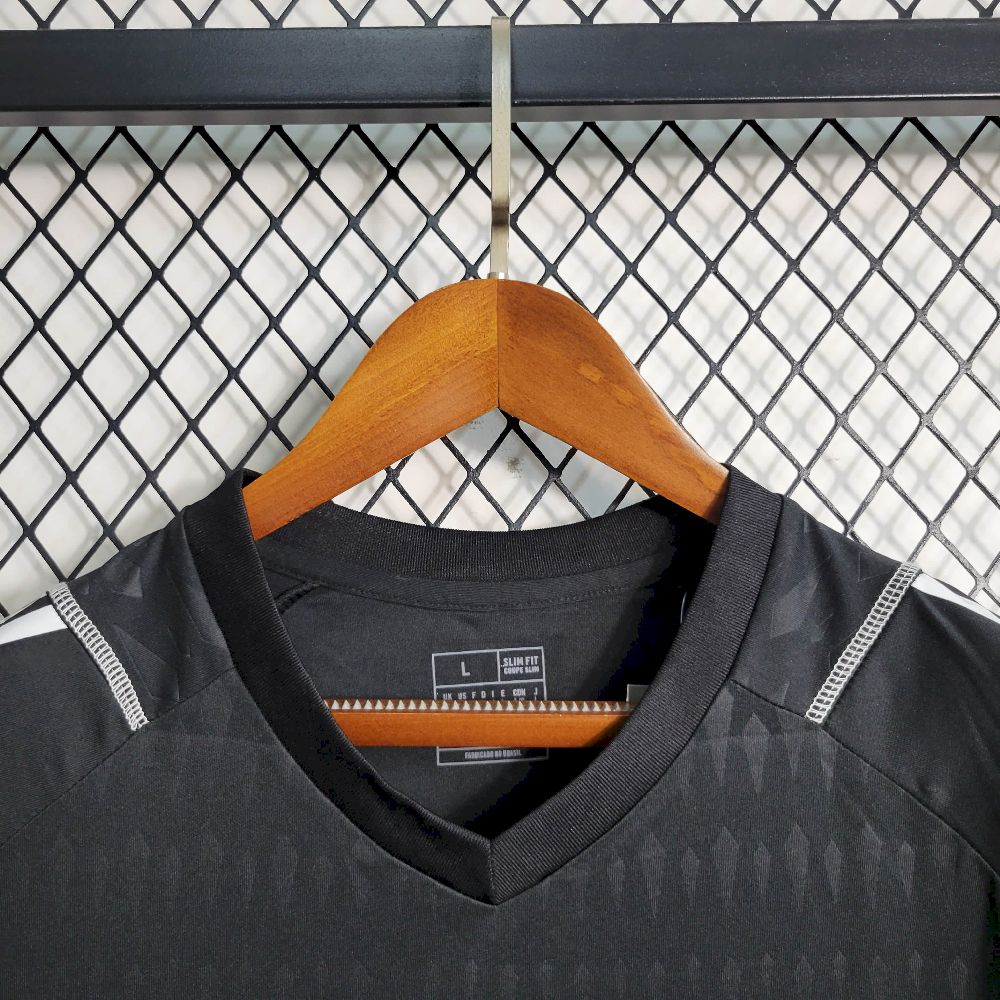 Men's Internacional 2023/24 Goalkeeper Jersey