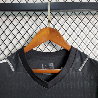 Men's Internacional 2023/24 Goalkeeper Jersey