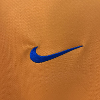 Camisa retrô alternativa do Barcelona 2006/07