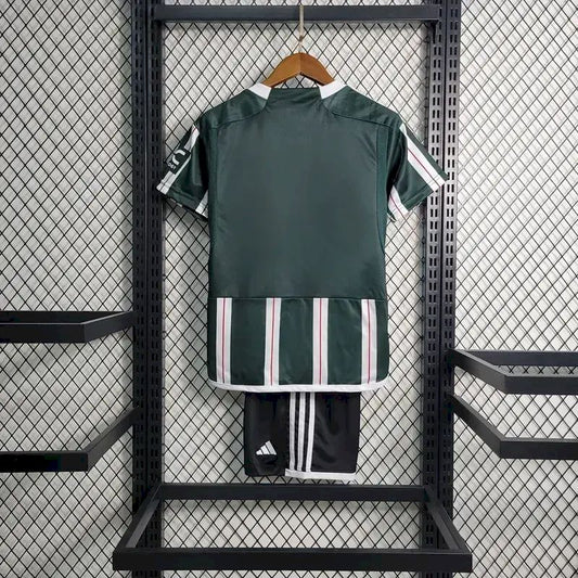 Kit reserva infantil do Manchester United 2023/24