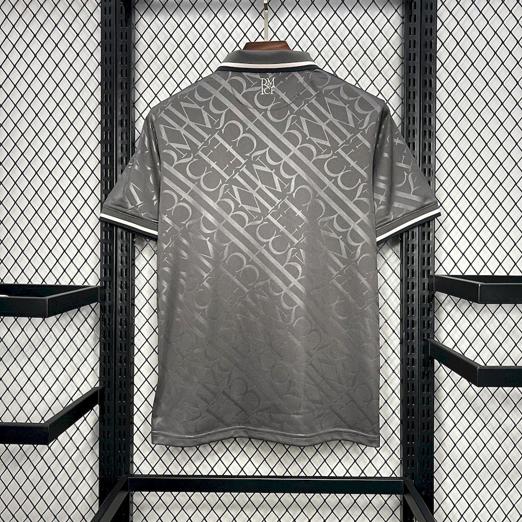 Terceira camisa do Real Madrid 2024/25