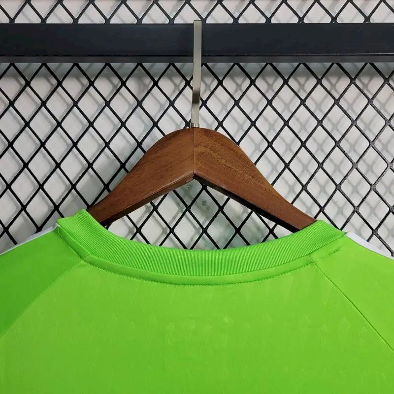 Camisa de goleiro 3 do Real Madrid 2023/24